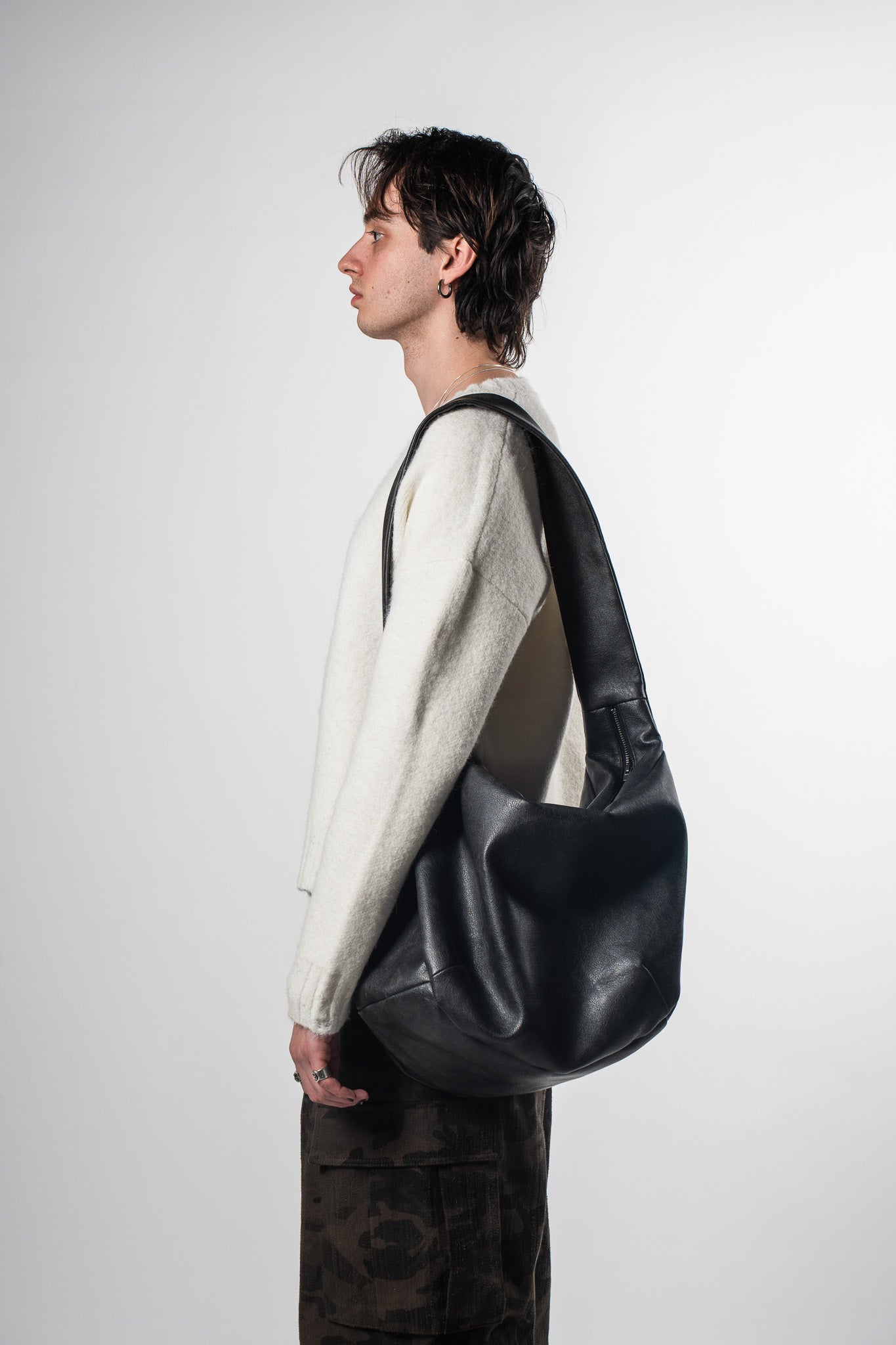 Mottled Leather Sling Bag Black